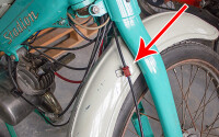 Front brake bowden grommet on fender Stadion S22, Jawetta