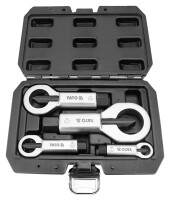 Chisel set for removing damaged and rusted nuts