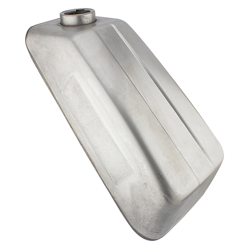 Tank Babetta 210, 225 CZ - raw